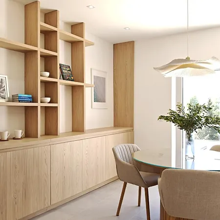 Апартаменти Melani Hvar *