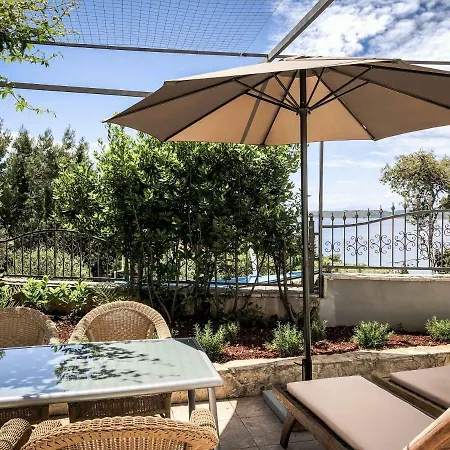 Апартаменты Melani Hvar